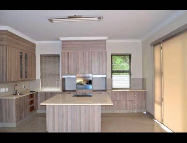 3 BEDROOM PROPERTY TO RENT IN BROOKLYN